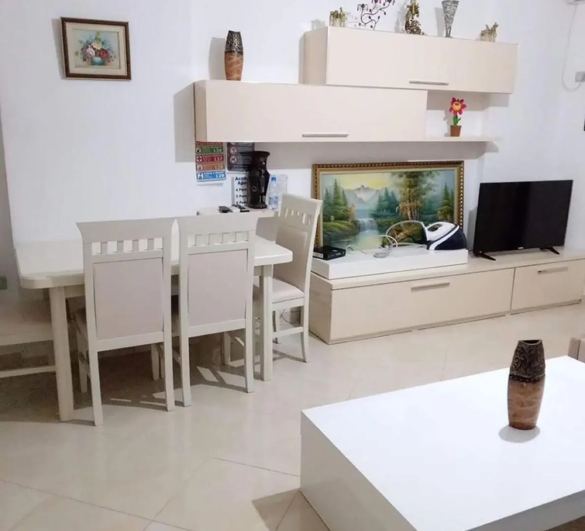 Jey Vlora Apartaments فلورا